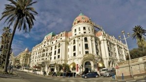 Słynny hotel Le Negresco na Promenadzie Anglików w Nicei