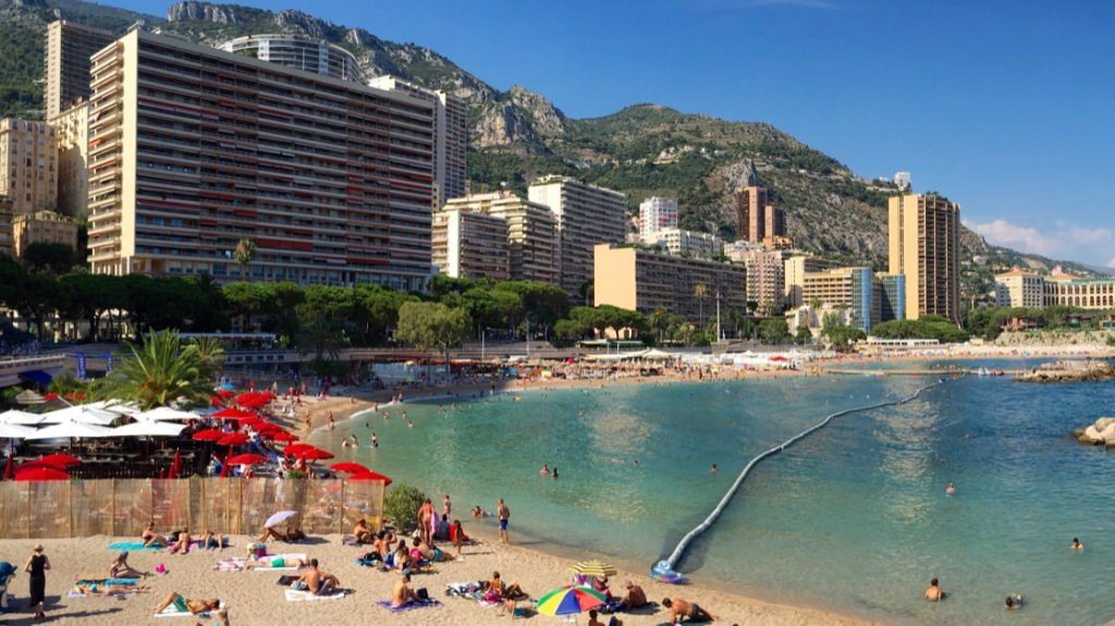 Plaża Larvotto w Monako Monte Carlo