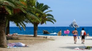 Co robić na Lazurowym Wybrzeżu? Można nie tylko plażować. Jest też wiele atrakcji, które warto zobaczyć!