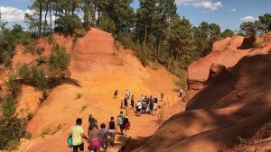 Ochrowe skały w Roussillon, Prowansja