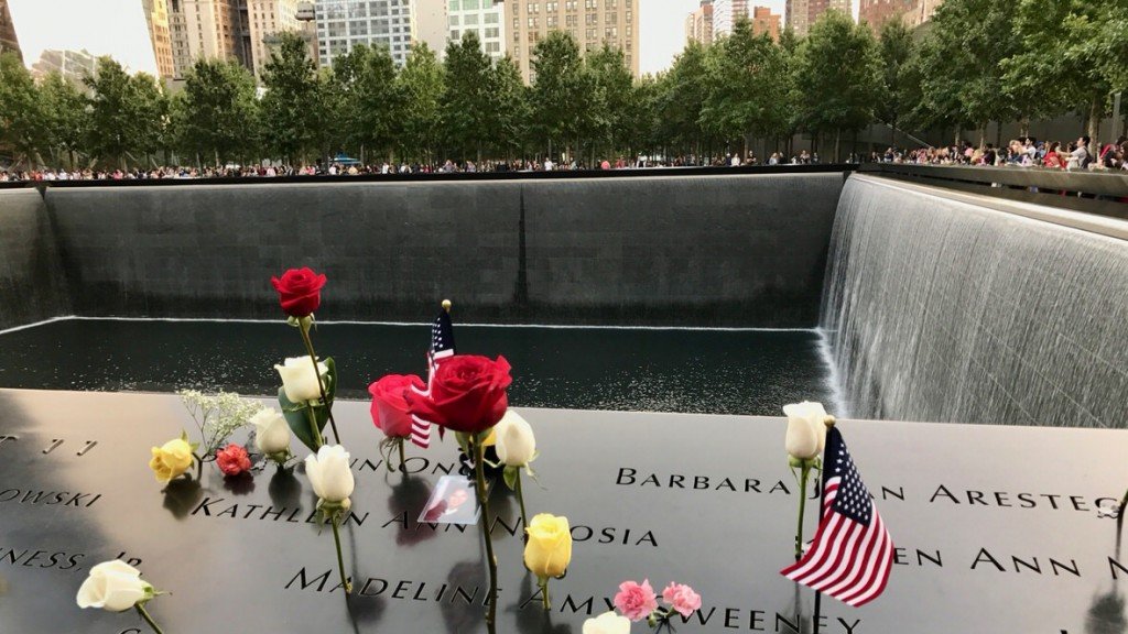 Miejsce pamięci ofiar zamachu z września 2001 r., tuż obok One WTC
