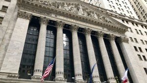 Budynek Nowojorskiej Giełdy Papierów Wartościowych przy Wall Street, Nowy Jork