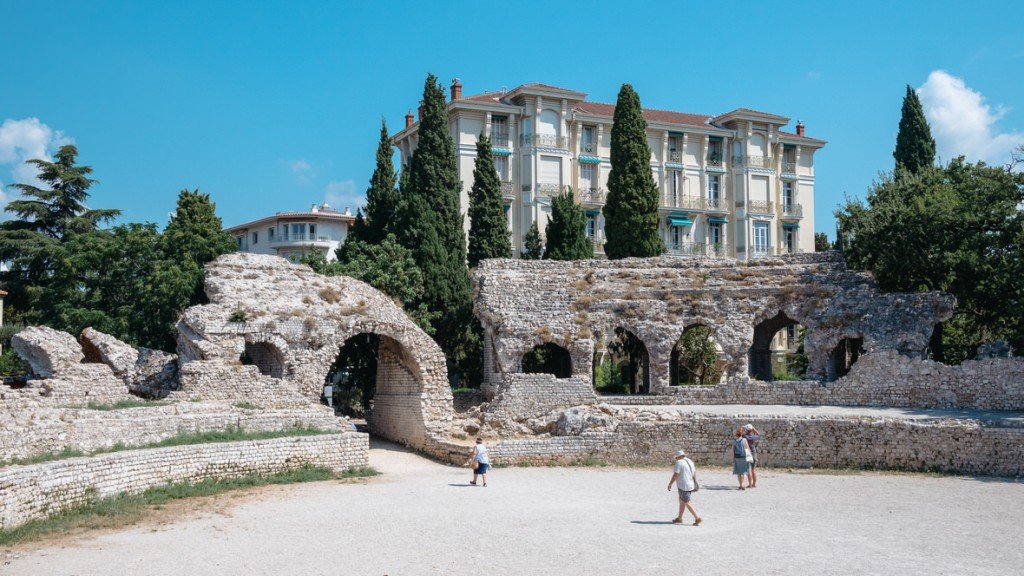 Ruiny amfiteatru antycznego w Cimiez, Nicea