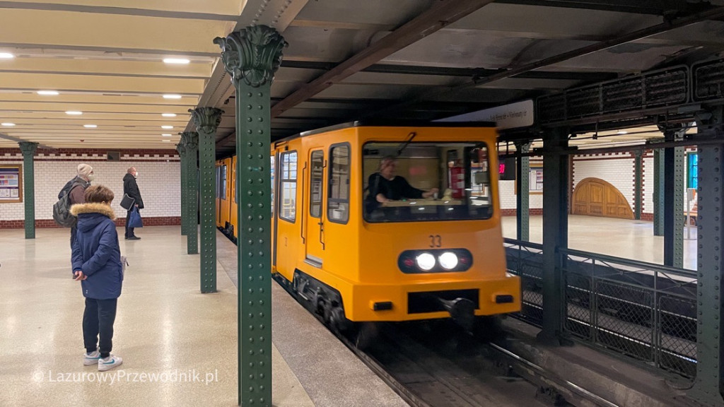 Linia metra nr 1 w Budapeszcie