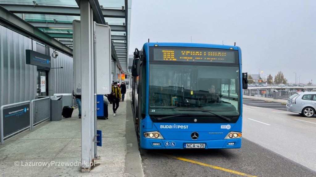 Autobus 100E z lotniska do centrum Budapesztu