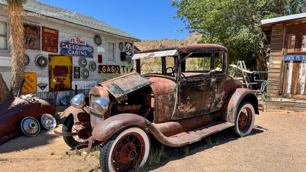 Hackberry General Store